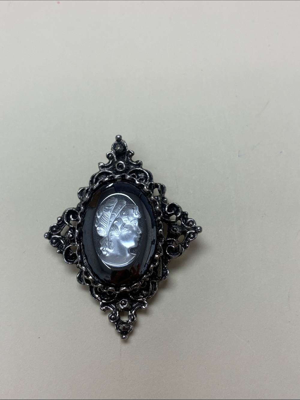 2” 60’s Vintage-Inspired Black/SilverCameo Brooch Pendant